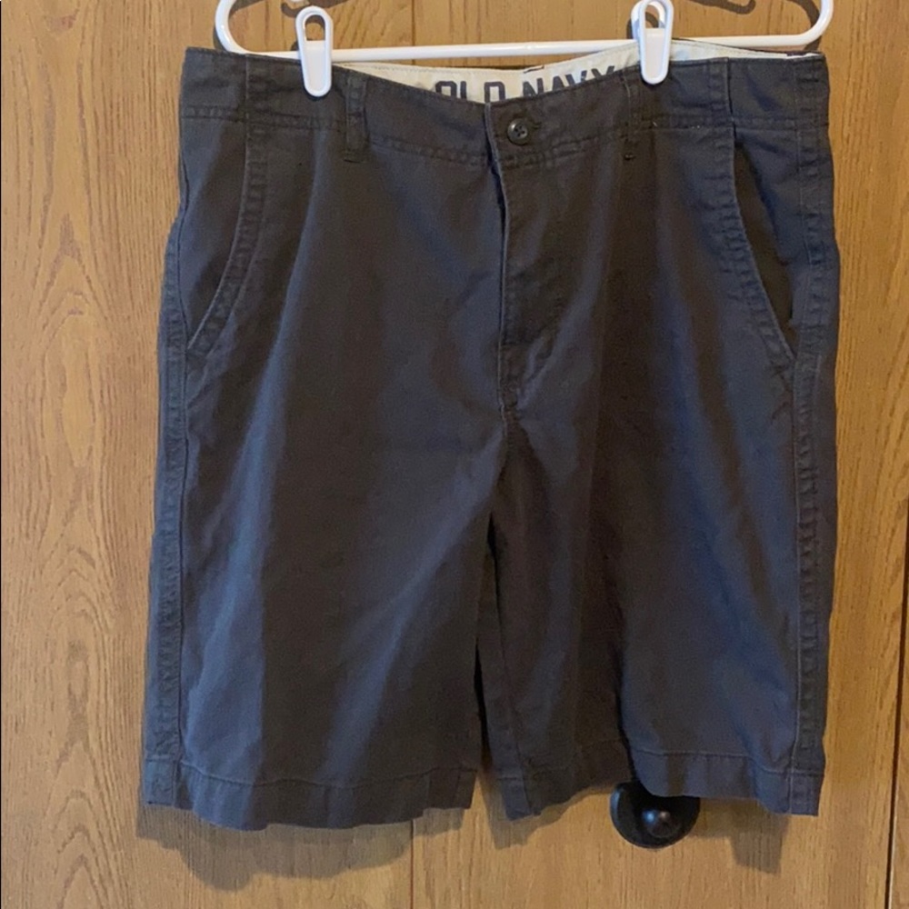 Men’s charcoal shorts